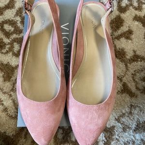 Vionic pink comfy flats